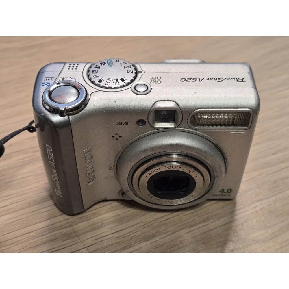 Canon PowerShot A520 Digital Camera 4.0MP Silver For PARTS ONLY